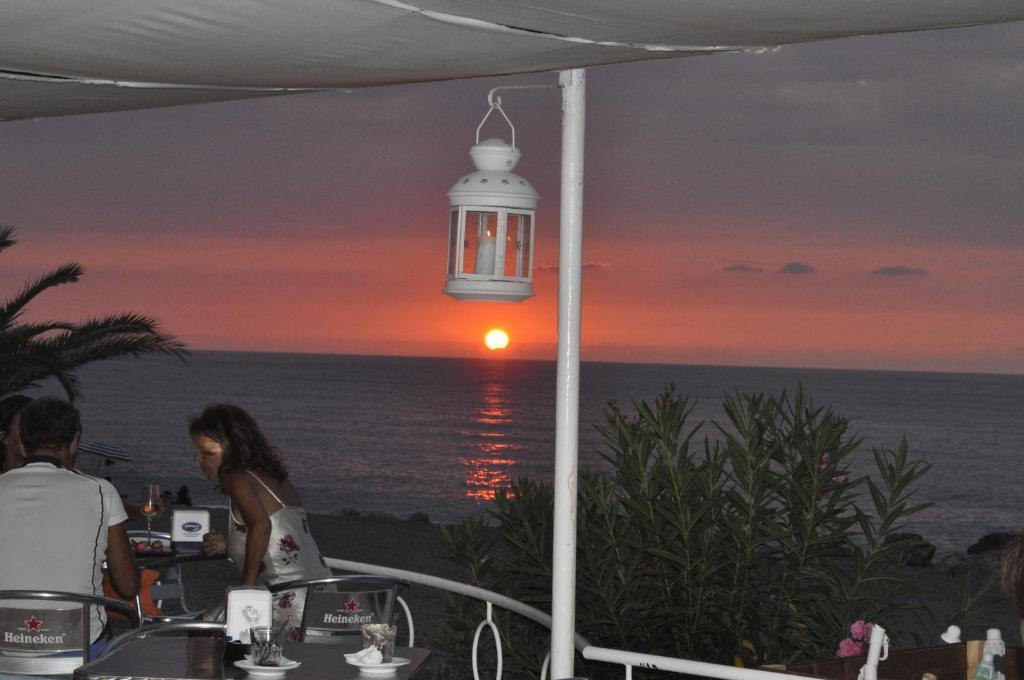 Hotel Ristorante La Scogliera - Nuova Gestione Пирайно Екстериор снимка