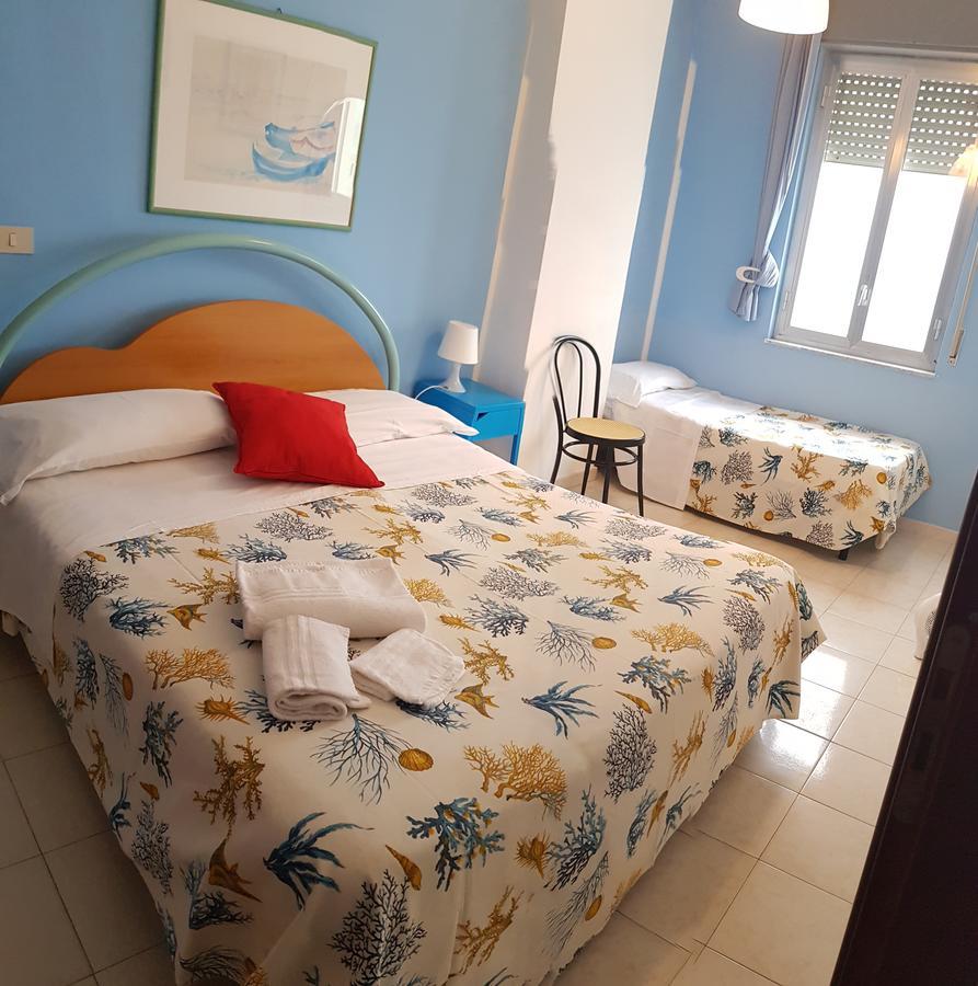 Hotel Ristorante La Scogliera - Nuova Gestione Пирайно Екстериор снимка